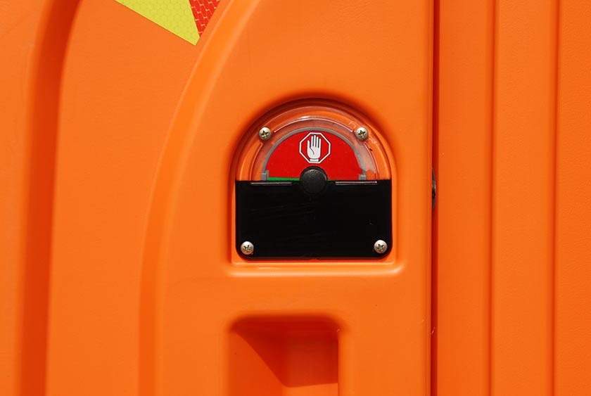 OCCUPANCY INDICATOR TOGGLES BETWEEN GREEN AND RED