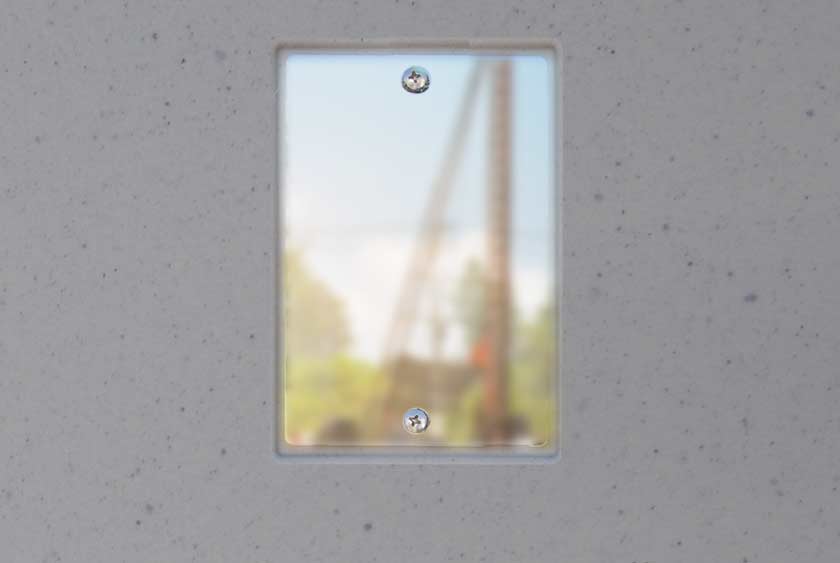 NON-BREAKABLE MIRROR INSIDE TOILET