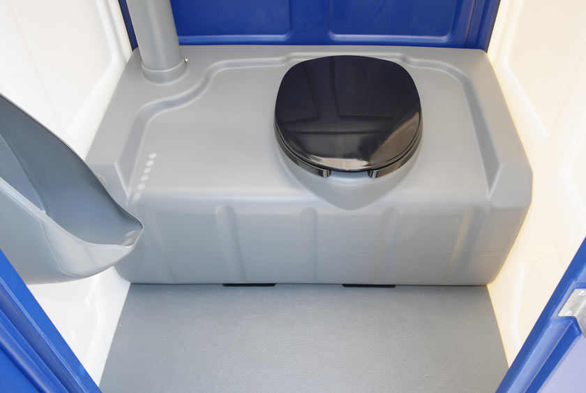 LARGE TOILET SEAT FOR COMFORT