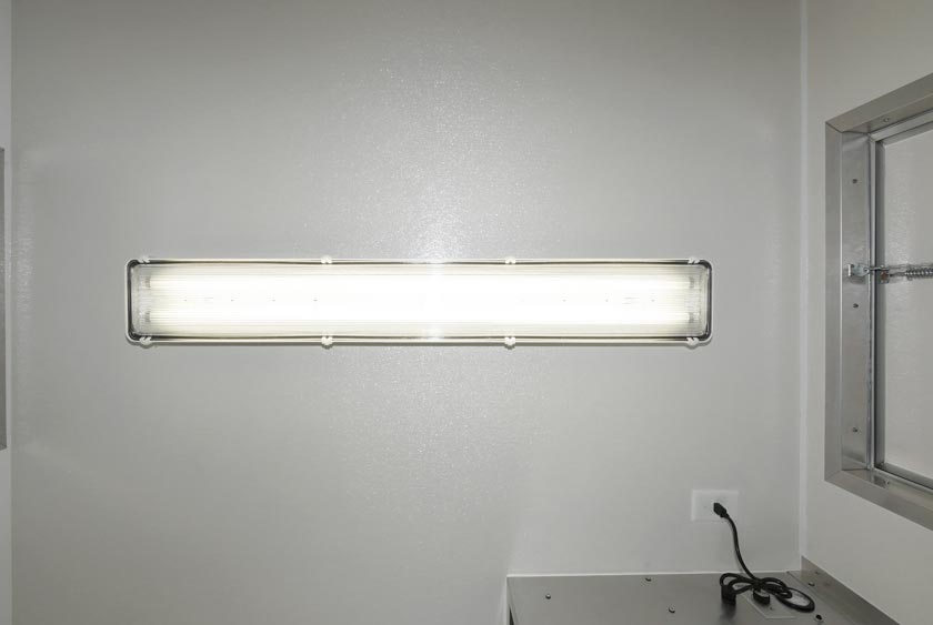 THREE DOUBLE FLUORESCENT WATERPROOF LIGHTS