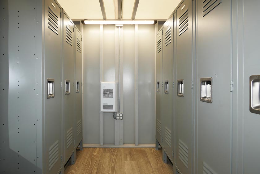 A48 LOCKER ROOM IS SPACIOUS FOR COMFORT