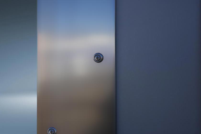 WEATHER-TIGHT, MARINE GRADE CONSTRUCTION WITH STAINLESS STEEL FASTENERS