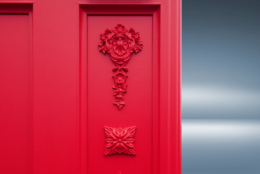 ORNATE APPLIQUES PROVIDE ELEGANT DESIGN DETAIL