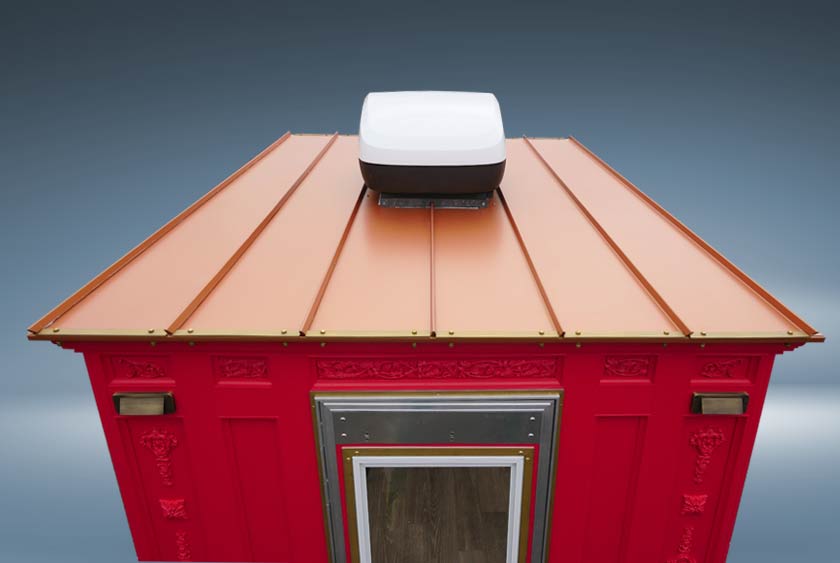 STANDING SEAM ROOF WITH BRASS TRIM