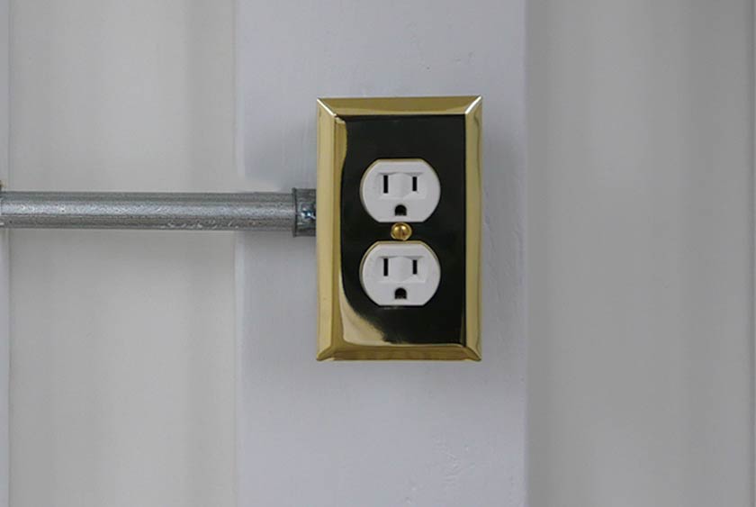 DUPLEX OUTLET FOR CONVENIENCE