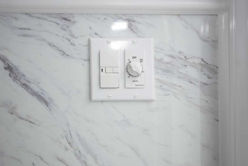 ADJUSTABLE TIMER FOR LIGHTS AND POWER