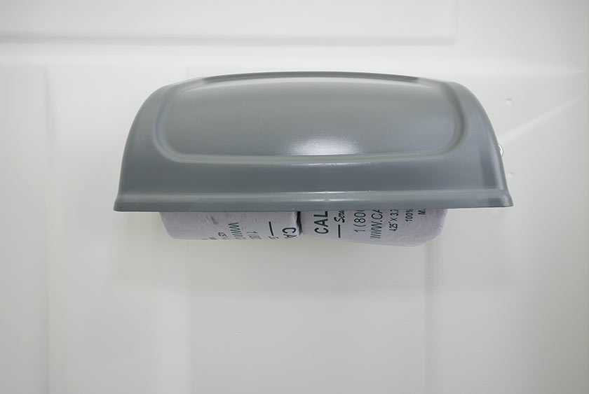 DUAL TOILET PAPER HOLDER INSIDE THE HEAD PORTABLE TOILET