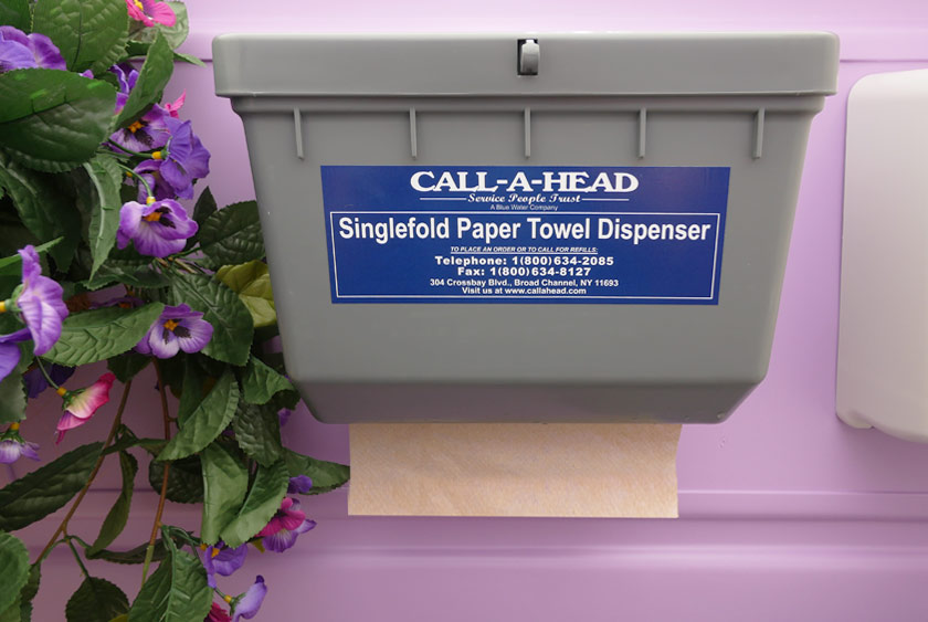 SINGLEFOLD PAPER TOWEL DISPENSER