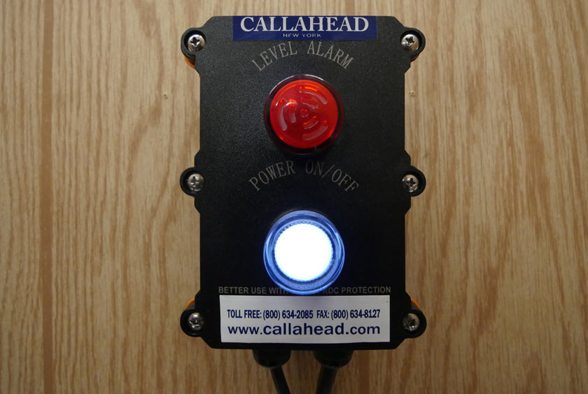 OPTIONAL WATER ALARM SYSTEM ALERTS WHEN WASTE TANK IS AT CAPACITY