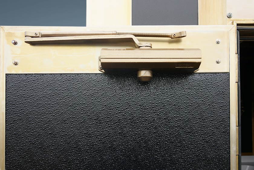 AUTOMATIC DOOR CLOSER FOR CONVENIENCE