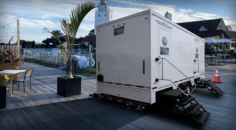 The Aqueduct Restroom Trailer Near Light House