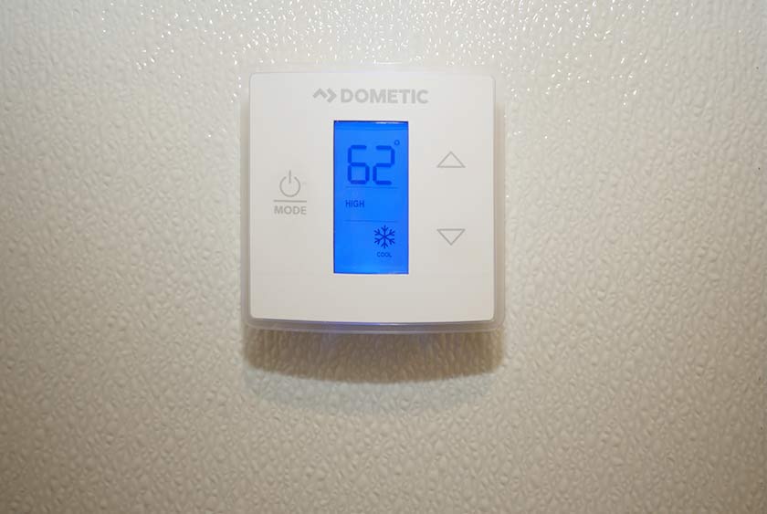 AIR CONDITIONING IS THERMOSTAT-CONTROLLED