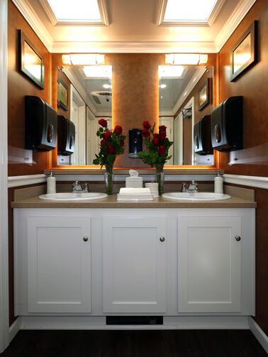BELMONT Luxury Restroom Trailer interior view