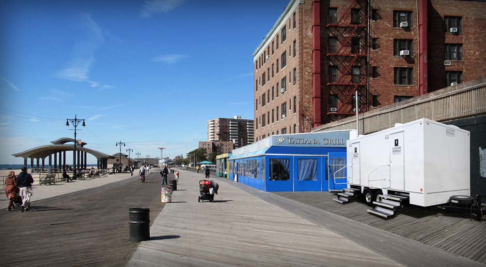 The Brighton Beach Luxury Restroom Trailer by CALLAHEAD 1.800.634.2085