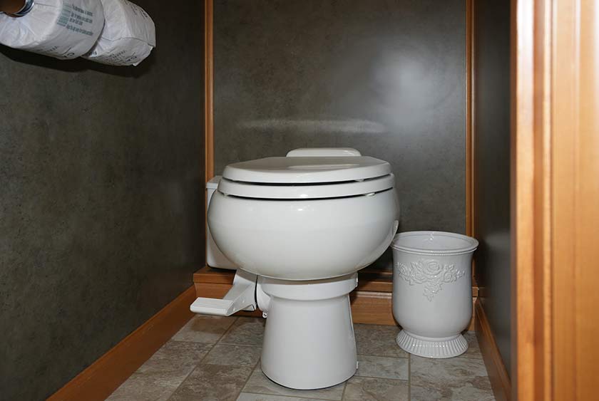 HANDS FREE FLUSHING FULL SIZED PORCELAIN TOILETS