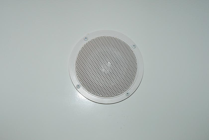 CENTRAL MUSIC SYSTEM WITH CEILING MOUNTED SPEAKERS