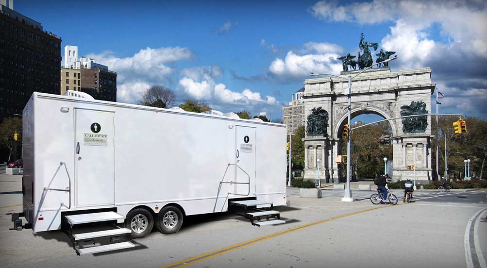 Restroom Trailers NY | The Parkside Luxury Restroom Trailer Near The Park