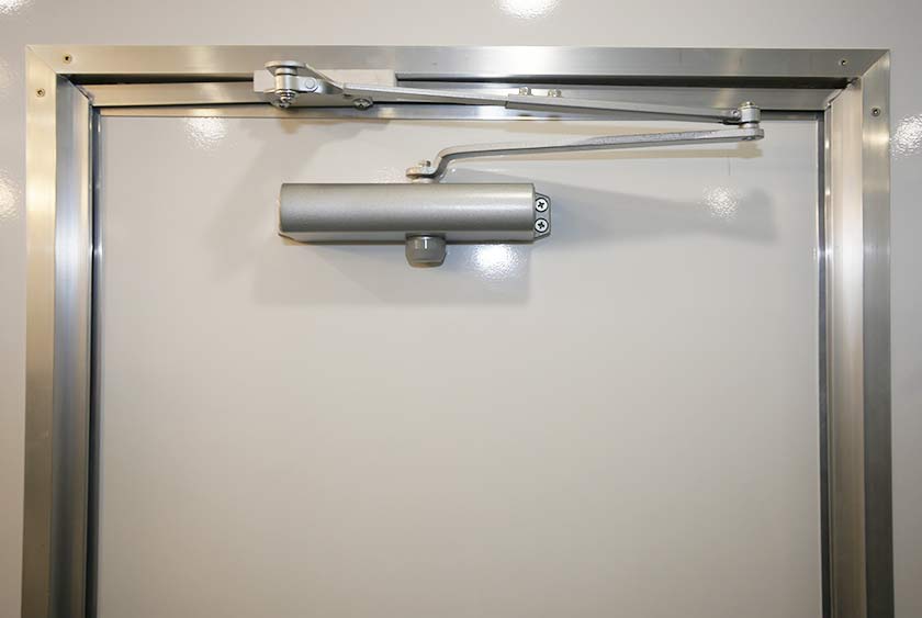 AUTOMATIC DOOR CLOSERS FOR CONVENIENCE 