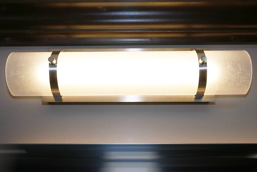 WALL SCONCE LIGHTING ABOVE MIRRORS