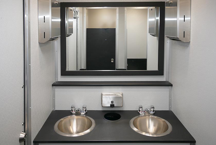 LARGE VANITY MIRROR WITH OVERHEAD LIGHTING