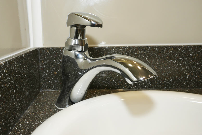 AUTOMATIC SHUTOFF HOT AND COLD WATER FAUCETS