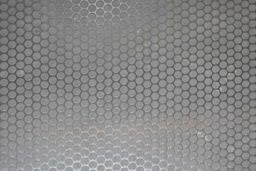 NON-SKID COMMERCIAL GRADE RUBBER COIN FLOORING FOR DURABIL