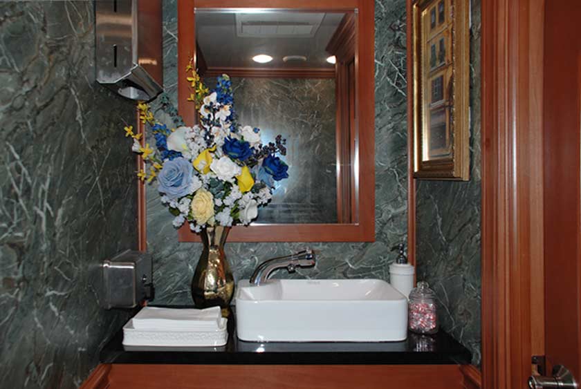 VANITY AREA WITH MIRROR AND SINK