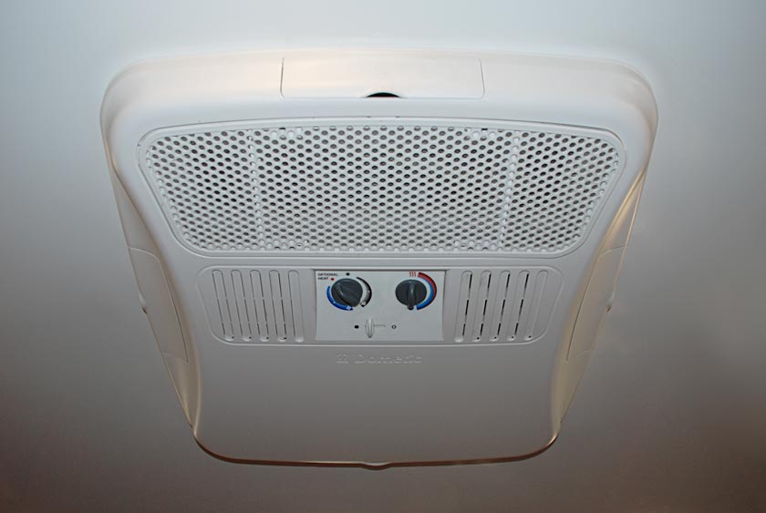 THERMOSTAT CONTROLLED HEATING AND A/C