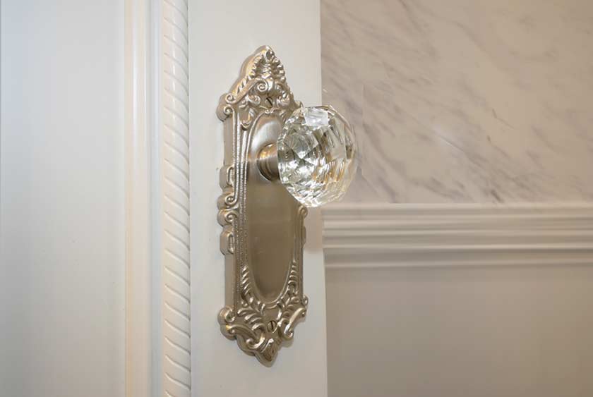 LARGO DESIGN DOOR SETS WITH DIAMOND CRYSTAL GLASS KNOBS