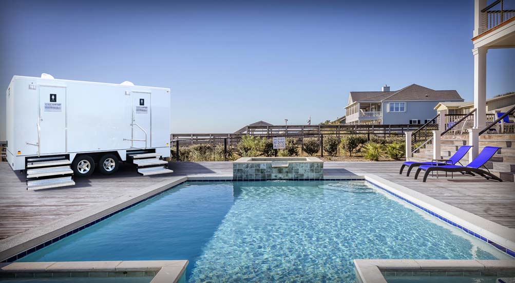 Luxury Restroom Trailer in NY