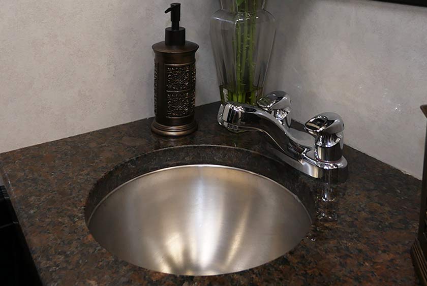 STAINLESS STEEL SINKS