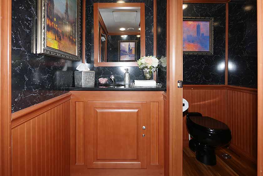 MEN'S RESTROOM MAIN AREA