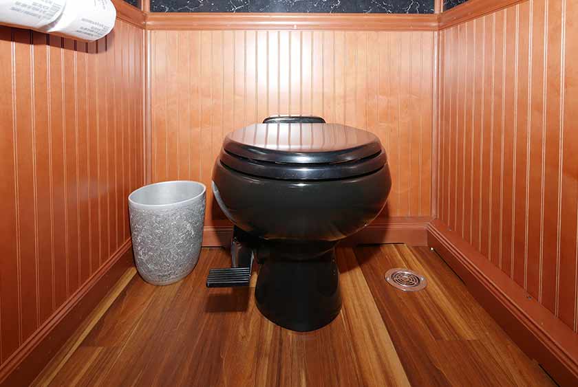 FULL SIZED PORCELAIN TOILET