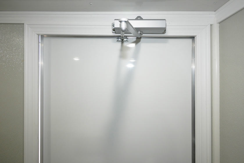 VANITY ON MEN'S SIDE