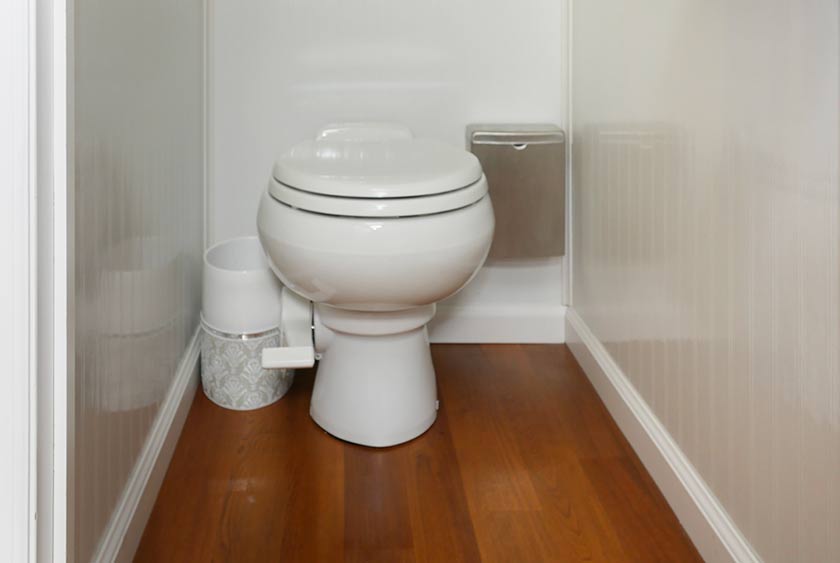 FULL SIZED PORCELAIN TOILETS