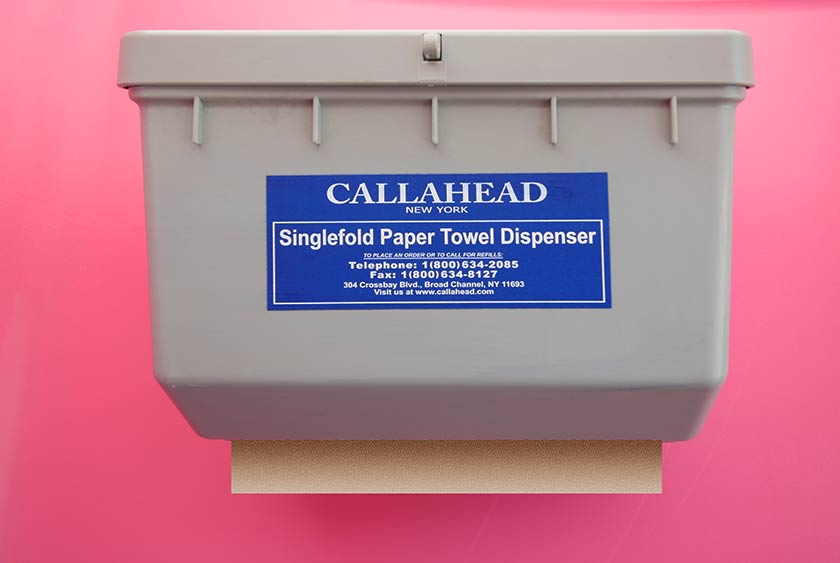 PAPER HAND TOWEL DISPENSER HOLDS 250 TOWELS